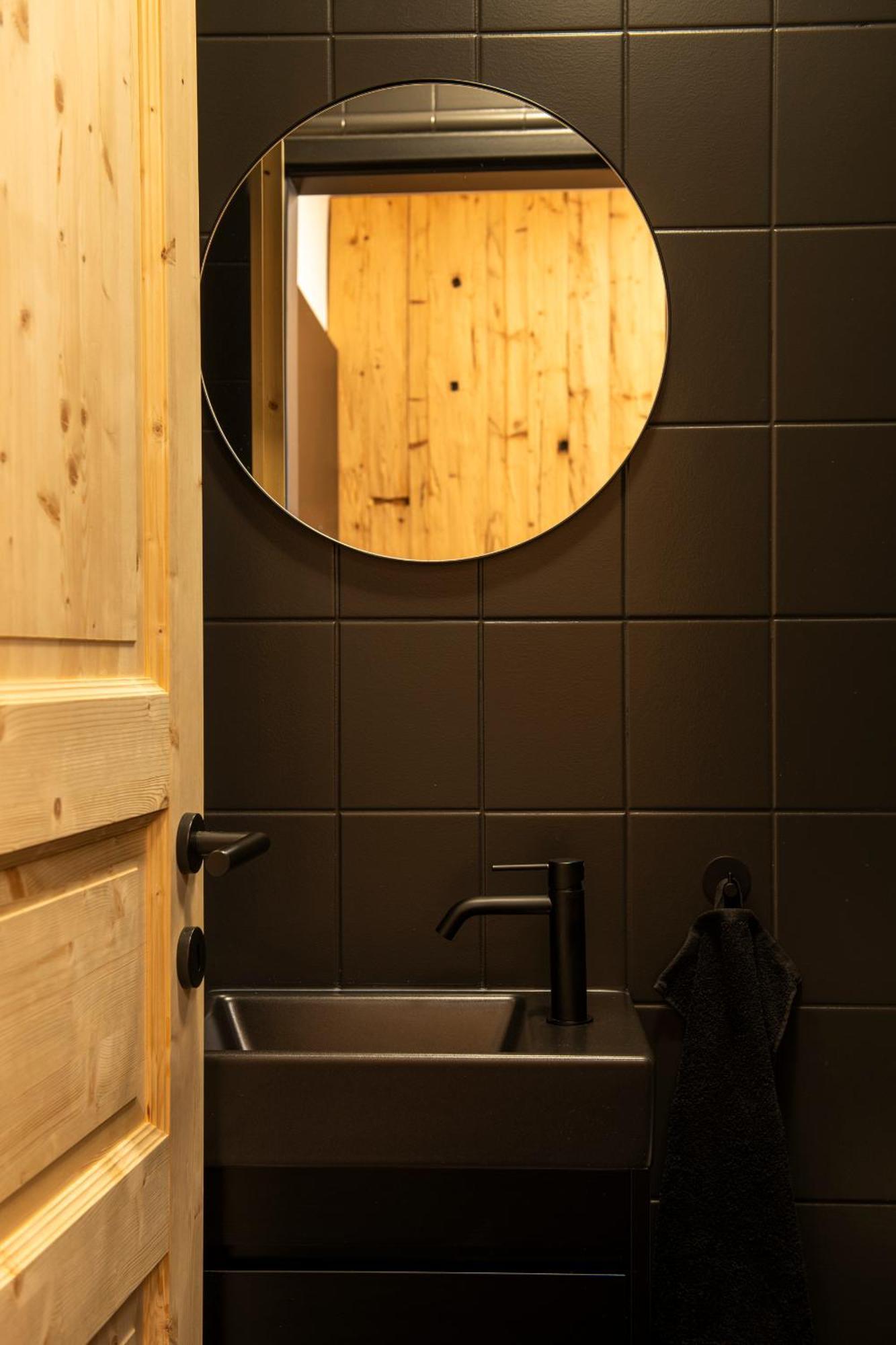 Bergfried - Designwohnung Mit Weitblick Fulpmes Luaran gambar